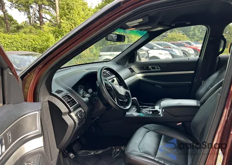 2016 Ford Explorer z USA, uszkodzony, nr VIN 1FM5K7D89GGC01210